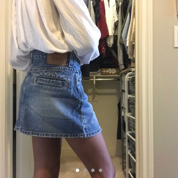 LEVI's URBAN OUTFITTERS MINI SKIRT - Picture 1 of 3